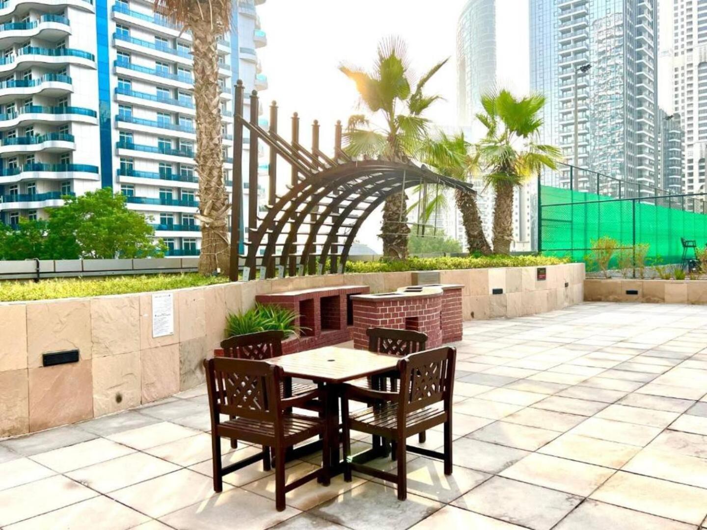 Marina View With Pool, Gym, Tennis Court, 5 Mins To Beach Dubai Esterno foto